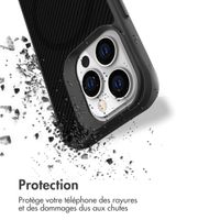 imoshion Rugged Hybrid Carbon Case avec MagSafe Apple iPhone 14 Pro - Noir