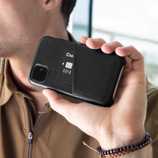 Selencia Coque arrière en cuir végan Vayu Apple iPhone 12 (Pro) - Noir
