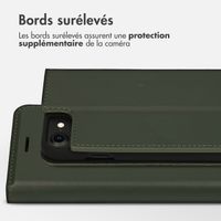 Accezz Étui de télephone Slim Folio en cuir de qualité supérieure Apple iPhone SE (2022 / 2020) / 8 / 7 / 6(s) - Vert