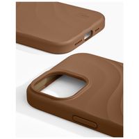iDeal of Sweden Coque Soft Swirl Silicone MagSafe Apple iPhone 17e / 16e / 15 / 14 / 13 - Salted Caramel