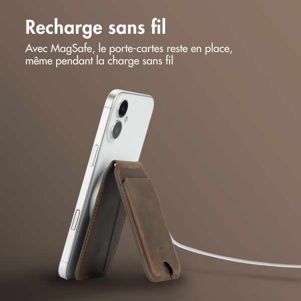 Accezz Porte-cartes MagSafe en cuir vintage avec support - Rustic Brown