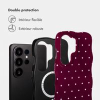Selencia Coque arrière Vivid Wavy avec MagSafe Samsung Galaxy S26 Ultra - Happy Dots Burgundy