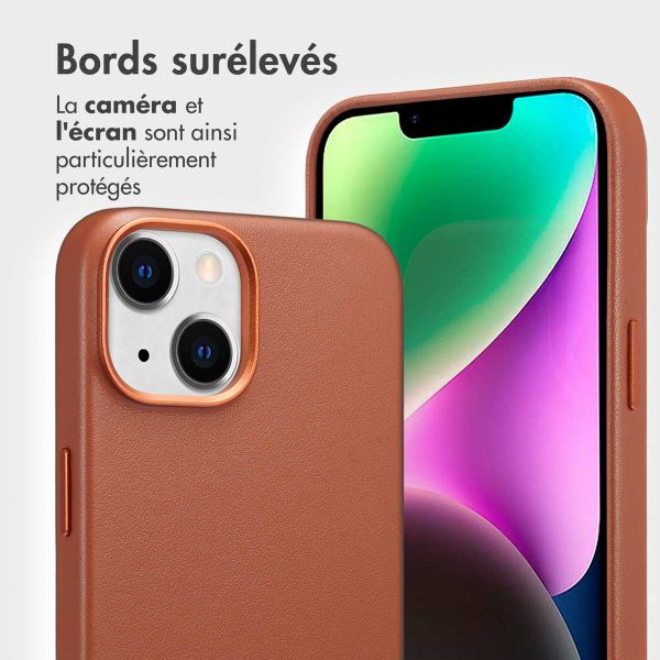 Accezz Étui de télephone portefeuille en cuir 2-en-1 avec MagSafe Apple iPhone 14 - Sienna Brown