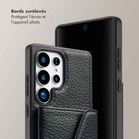 Selencia Coque de télephone Sera avec cordon et porte-cartes enveloppe Samsung Galaxy S25 Ultra - Noir