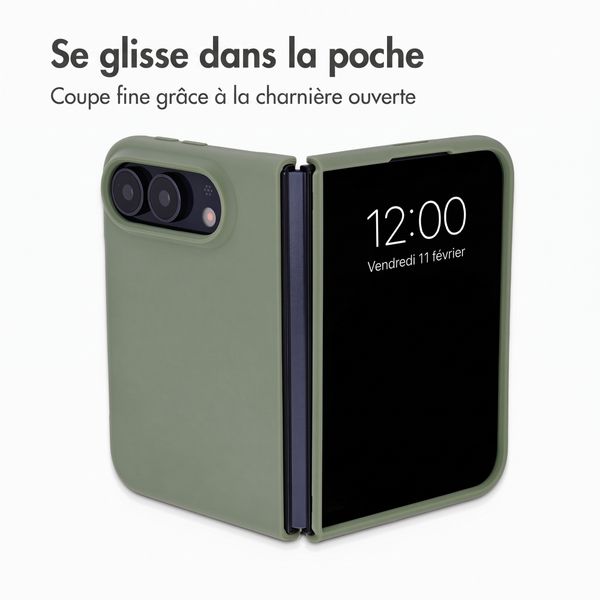 Accezz Coque Liquid Silicone avec MagSafe Apple iPhone Duo - Cooper Green