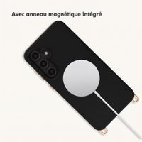 Selencia Coque arrière Rivièra avec MagSafe avec crochets amovibles Samsung Galaxy S24 FE - Velvet Black