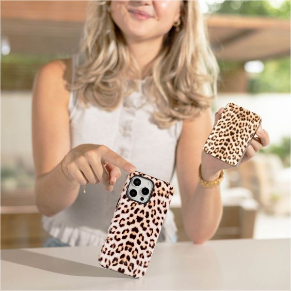 Selencia Powerbank Vivid 5 000 mAh - MagSafe et Qi - Desert Gold / Leopard