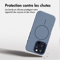 imoshion Coque arrière Color avec Thin MagSafe Ring Apple iPhone 15 Pro - Bleu foncé