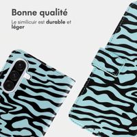 imoshion Étui de télephone portefeuille Design Samsung Galaxy A36 - Black Blue Stripes