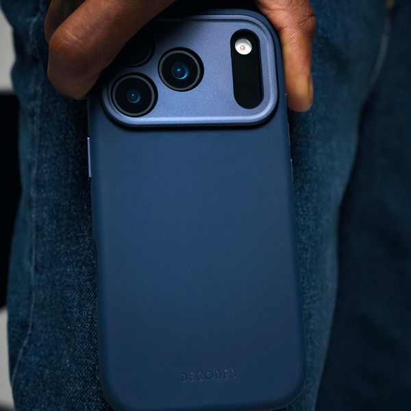 Decoded Coque en silicone MagSafe Apple iPhone 17 Pro - True Navy
