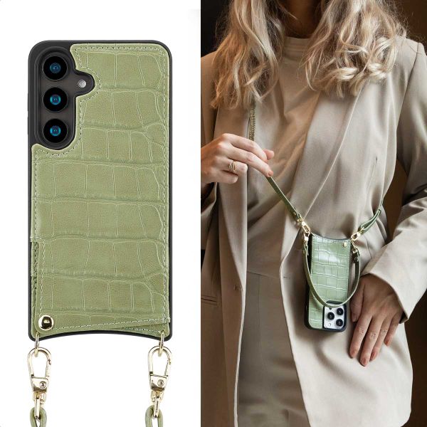 Selencia Coque de télephone Nova Croco avec cordon et porte-cartes Samsung Galaxy S24 - Sage Green
