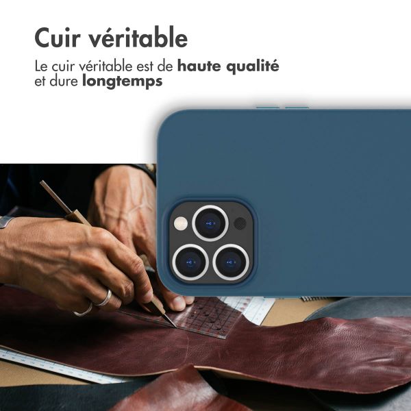 Accezz Leather Backcover avec MagSafe Apple iPhone 14 Pro Max - Bleu foncé