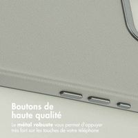Accezz Coque arrière en cuir avec MagSafe Apple iPhone 17e / 16e - Light Grey