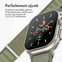 imoshion Bracelet en nylon Alpine Apple Watch | 44/45/46/49 mm - Olive Green