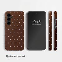Selencia Coque arrière Vivid Samsung Galaxy S24 FE - Happy Dots Chocolate
