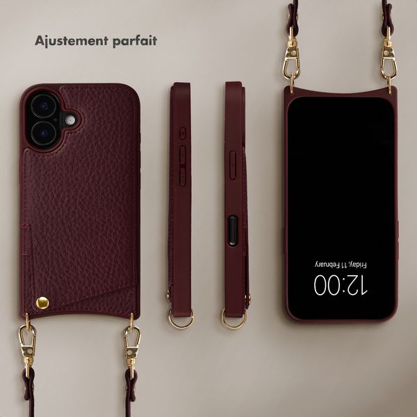 Selencia Coque de télephone Nova avec cordon et porte-cartes Apple iPhone 17 - Bold Burgundy