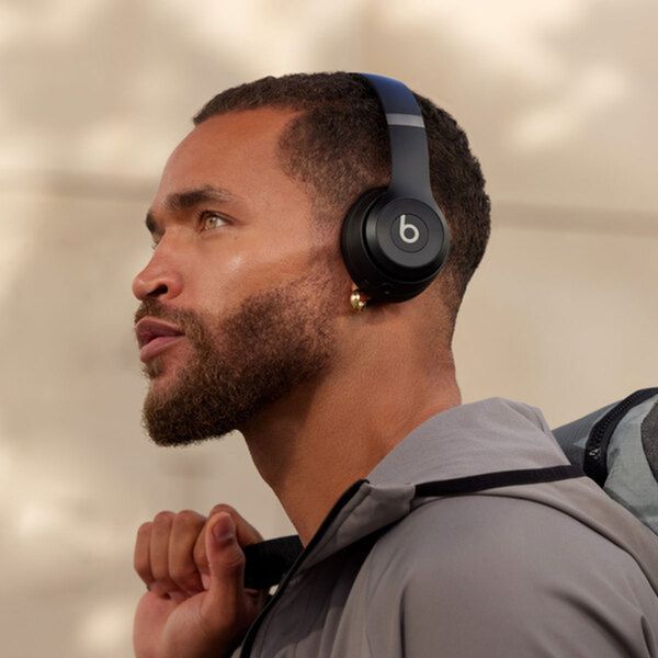 Beats Casque sans fil Solo 4 - Matte Black