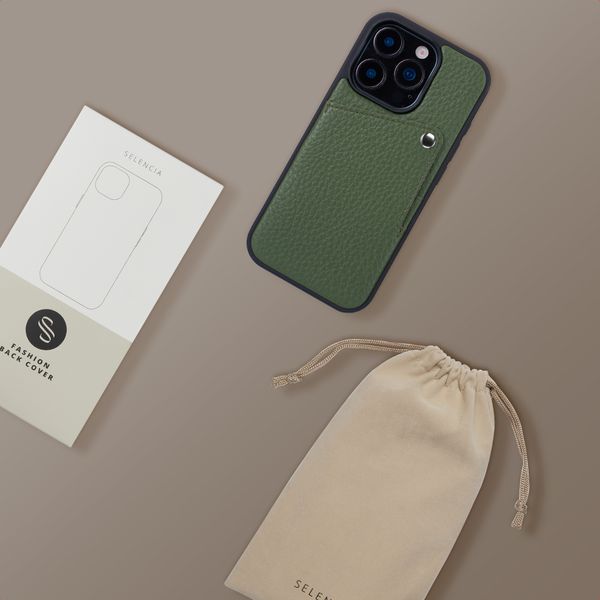 Selencia Coque Riva avec porte-cartes Apple iPhone 16 Pro - Sage Green