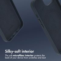 Accezz Coque arrière en cuir avec MagSafe Apple iPhone 13 - Nightfall Blue