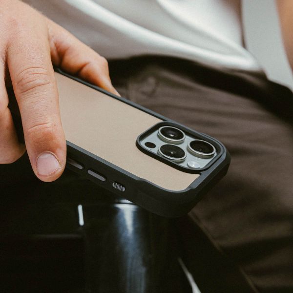 Nomad Coque Rugged Apple iPhone 16 Pro Max - Desert