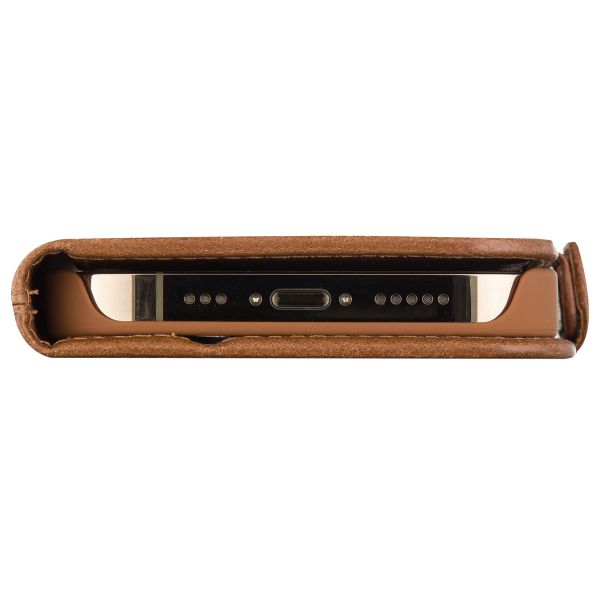 dbramante1928 Étui de télephone portefeuille Copenhagen Apple iPhone 15 Pro - Marron