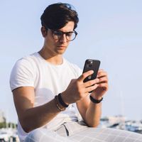 Spigen Optik Lens Protector - Protection complète de la caméra (lot de 2) Apple iPhone 15 / 15 Plus / 14 / 14 Plus - Black