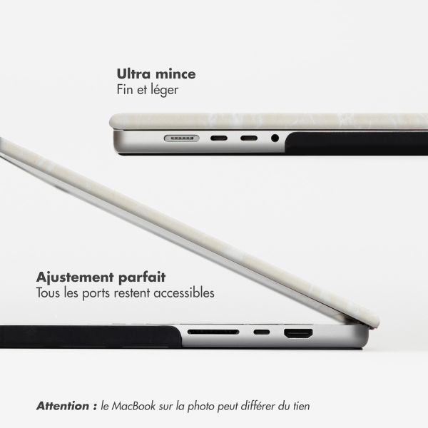 Selencia Coque en velours Apple MacBook Air 13 pouces (2022 / 2024 M3 / 2025 M4 / 2026 M5) - Beige