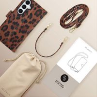 Selencia Étui de télephone portefeuille imprimé léopard Sabi Samsung Galaxy S25 / S24 - Mocha Brown