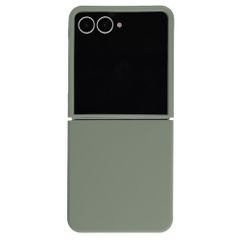 Accezz Coque Liquid Silicone avec MagSafe Samsung Galaxy Z Flip 8 - Cooper Green