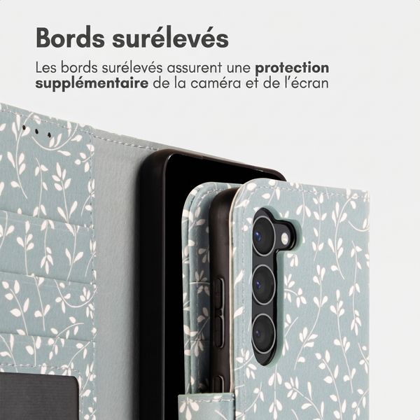imoshion Étui de télephone portefeuille Design Samsung Galaxy S23 - Smoke Green Flowers