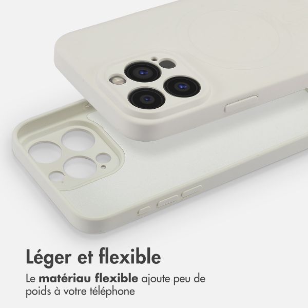 imoshion Coque Couleur avec MagSafe Apple iPhone 15 Pro Max - Beige