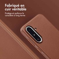 Accezz Coque arrière en cuir avec MagSafe Samsung Galaxy A36 / A56 - Sienna Brown