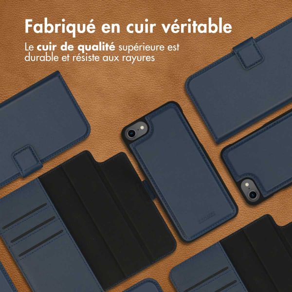 Accezz Étui de téléphone portefeuille en cuir de qualité supérieure 2 en 1 Apple iPhone SE (2022 / 2020) / 8 / 7 / 6(s) - Bleu foncé
