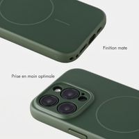 Accezz Coque Grip avec MagSafe Apple iPhone 15 Pro - Vert foncé