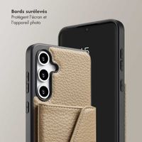 Selencia Coque de télephone Sera avec cordon et porte-cartes enveloppe Samsung Galaxy S24 FE - Taupe