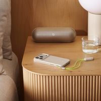 Beats Coque avec support avec MagSafe et contrôle de caméra Apple iPhone 17 Pro - Lime Stone