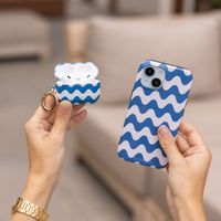 Selencia Coque Vivid  Apple Airpods 1 / 2 - Wave Vibes Classic Blue