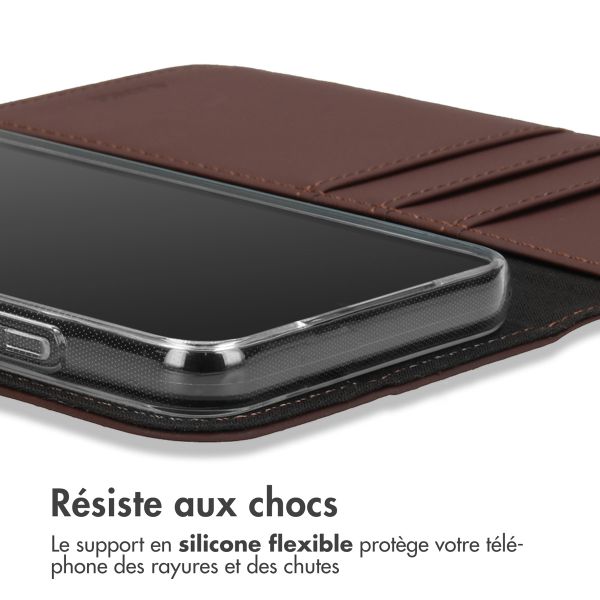 Accezz Étui de télephone Wallet Apple iPhone 13 Pro - Marron