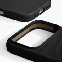 iDeal of Sweden Coque Soft Swirl Silicone MagSafe Apple iPhone 17 Pro - Velvet Black