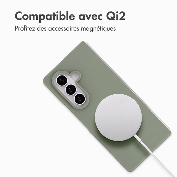 Accezz Coque Liquid Silicone avec MagSafe Samsung Galaxy Z Fold 8 Ultra - Cooper Green