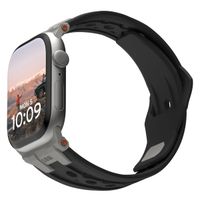 UAG Bracelet Monarch en silicone Apple Watch | 44/45/46/49 mm - Black Titanium