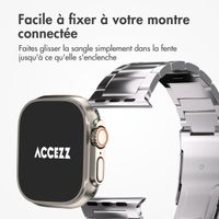 Accezz Bracelet en acier Titane mat Apple Watch | 44/45/46/49 mm - Argent