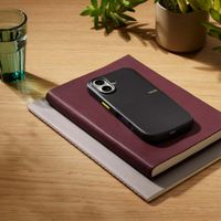 Beats Coque robuste avec MagSafe et contrôle de caméra Apple iPhone 17 - Everest Black