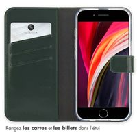 Selencia Étui portefeuille en cuir véritable Apple iPhone 17e / 16e - Vert