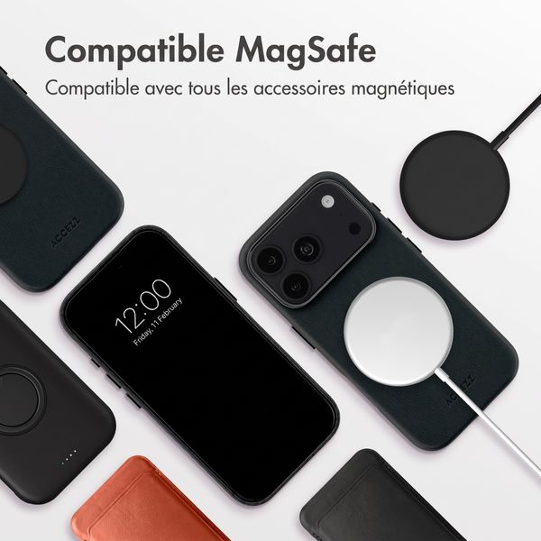 Accezz Coque arrière en cuir avec MagSafe Apple iPhone 18 Pro / 17 Pro - Onyx Black