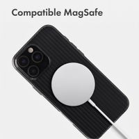Accezz Coque arrière Lite avec MagSafe | Fluted | Apple iPhone 16 Pro - Noir