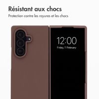 Accezz Coque Liquid Silicone avec MagSafe Samsung Galaxy Z Fold 8 Ultra - New Tea Brown