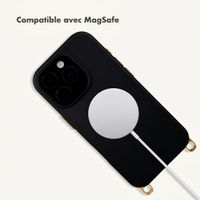 Selencia Coque arrière Rivièra avec MagSafe avec crochets amovibles Apple iPhone 15 Pro - Velvet Black