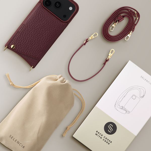Selencia Coque de télephone Nova avec cordon et porte-cartes Apple iPhone 18 Pro Max / 17 Pro Max - Bold Burgundy