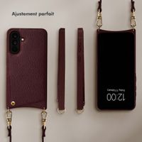 Selencia Coque de télephone Nova Croco avec cordon et porte-cartes Samsung Galaxy A36 - Bold Burgundy